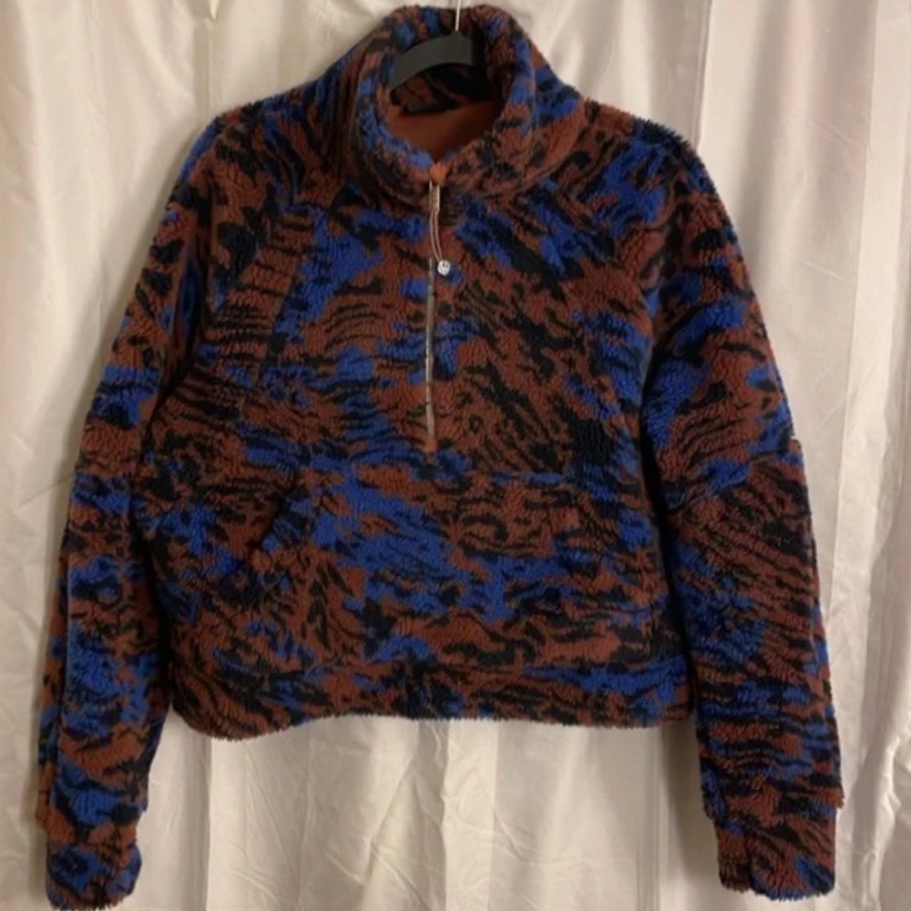 Lululemon Scuba Oversized Fleece Funnel Neck *Jacquard
Liquidize Camo sz M/L
